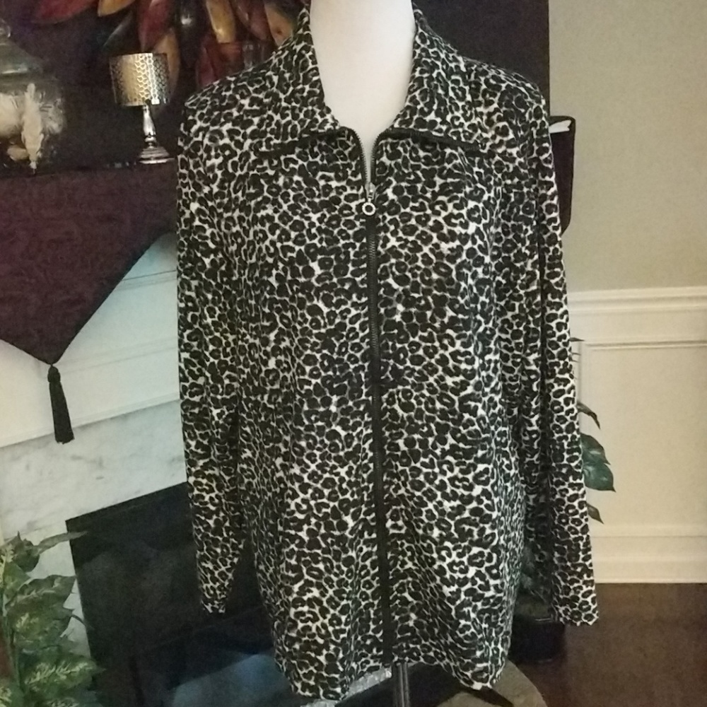 C.D. Daniels Athleisure LS Animal Print Jacket